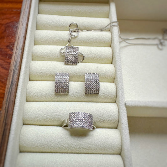 Boxy Illusion Set in Whitegold Tone