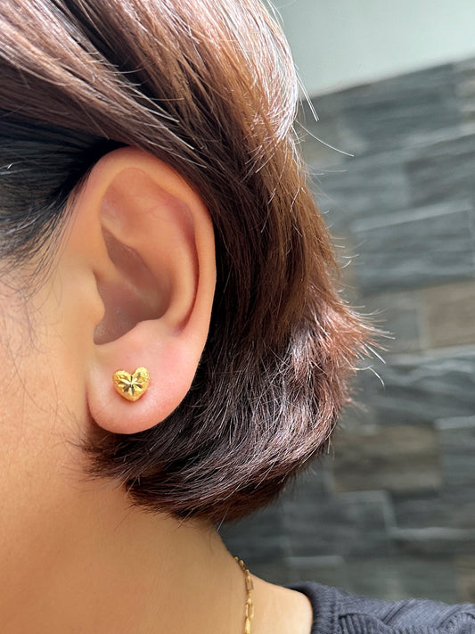 Petite Heartburst Stud Earrings in 18K Gold-Plated Stainless Steel