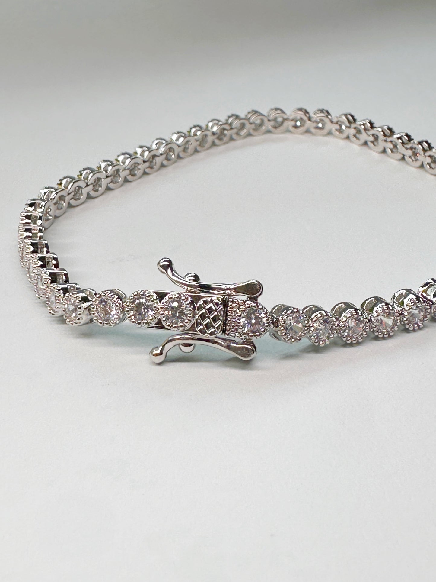 Luna Round-Cut Tennis Bracelet