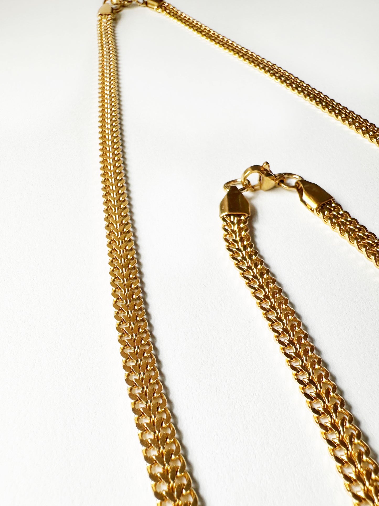Sedusa Chain Necklace & Bracelet Set