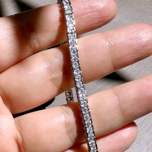 Elegant Princess Cut Double-Clasp Tennis Bracelet