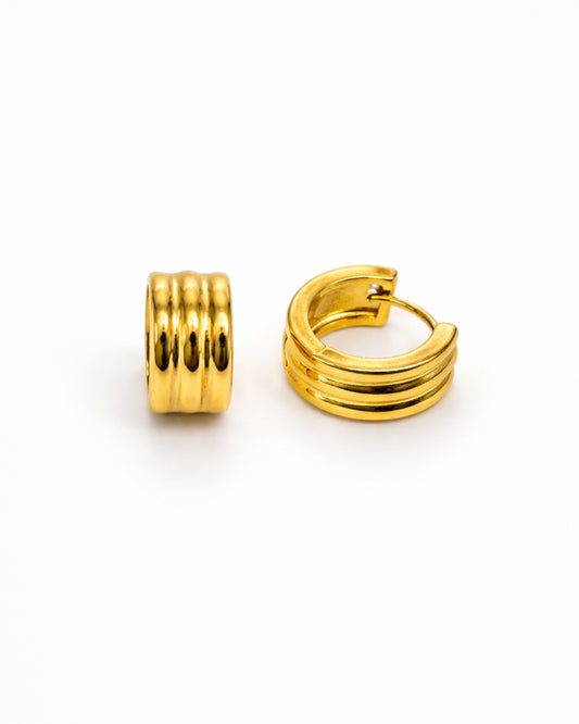 Triple Ridge Huggie Earrings – 18K Gold Tone
