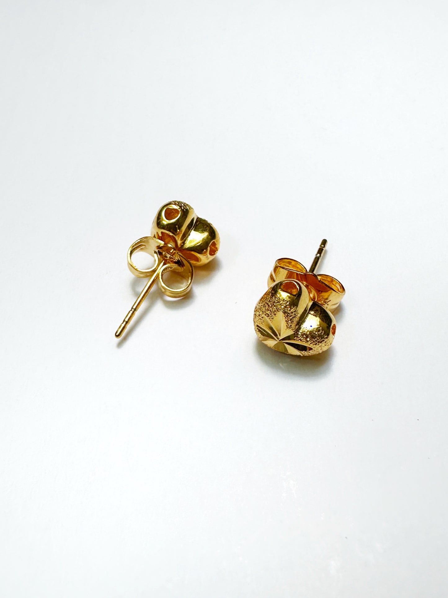 Petite Heartburst Stud Earrings in 18K Gold-Plated Stainless Steel