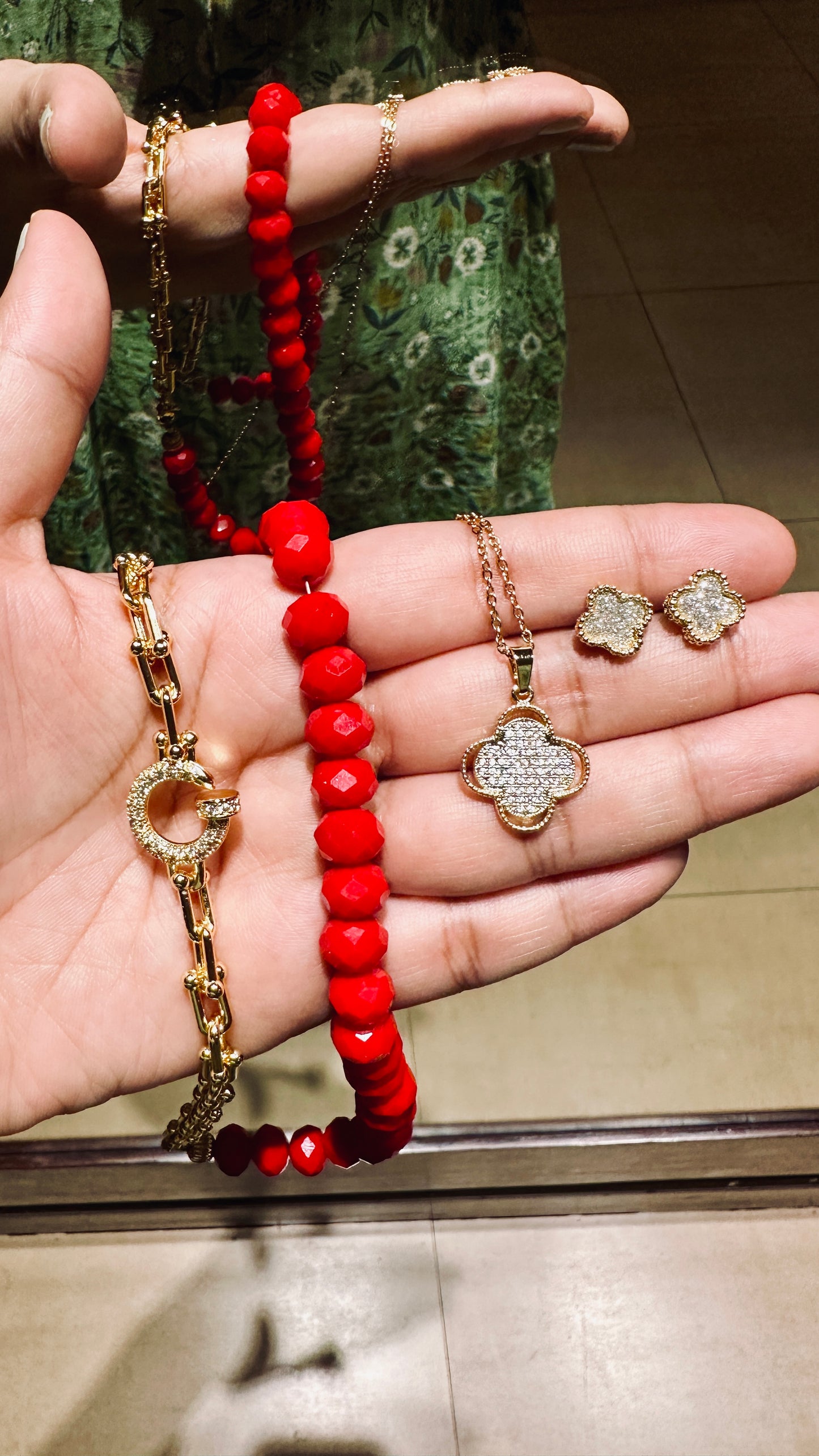 Vibrant Red Beaded Necklace with Gold Accent (1PC)
