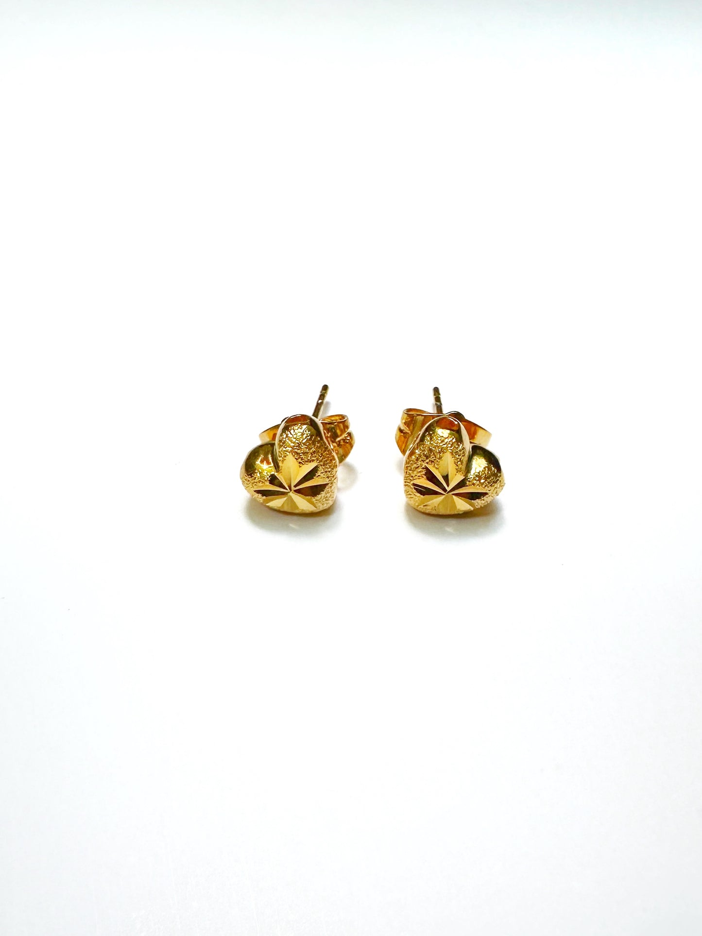 Petite Heartburst Stud Earrings in 18K Gold-Plated Stainless Steel