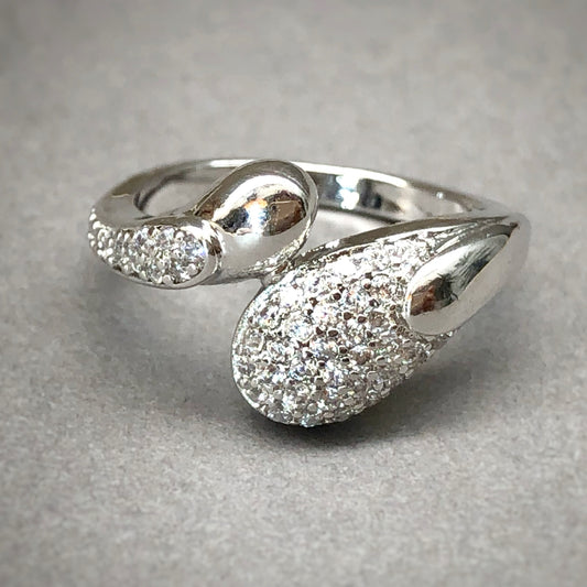 Serpentine Ring in Whitegold Tone