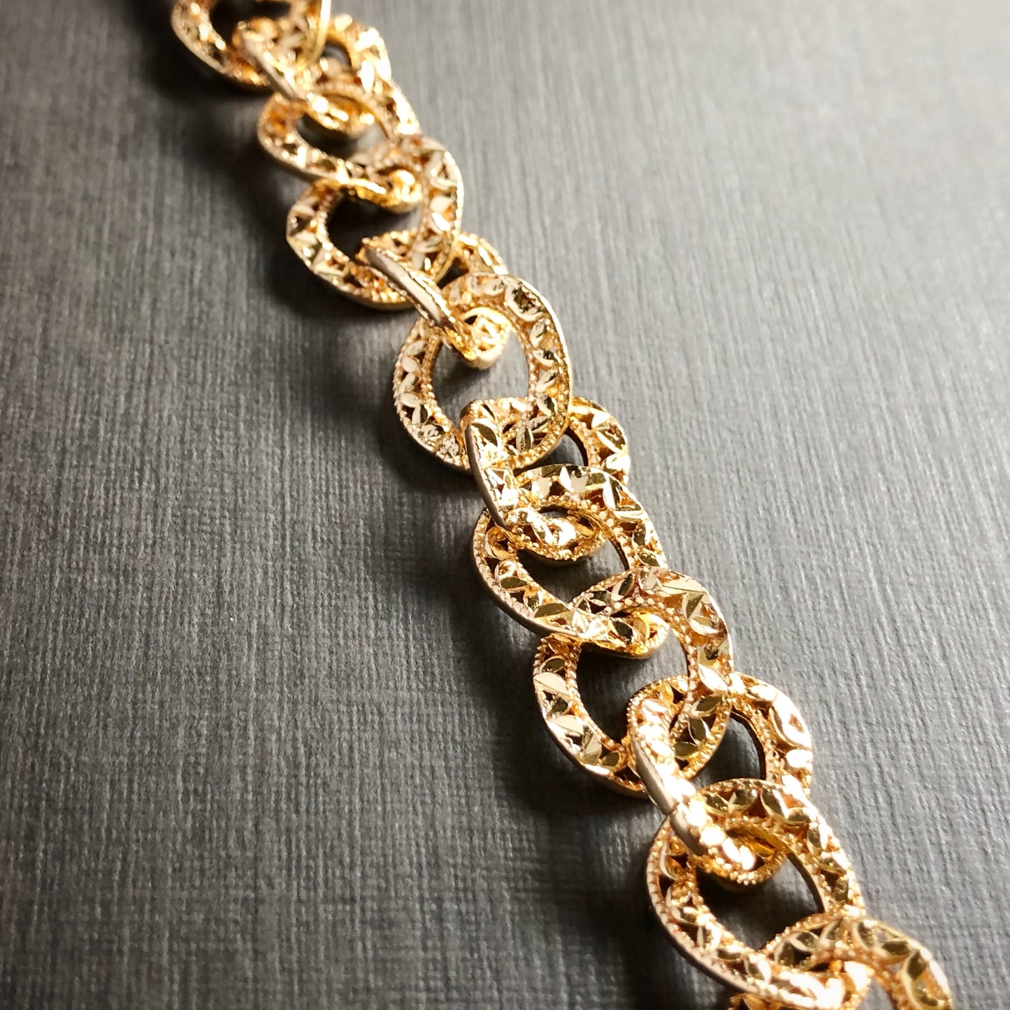 Havana Curling Chain Bracelet