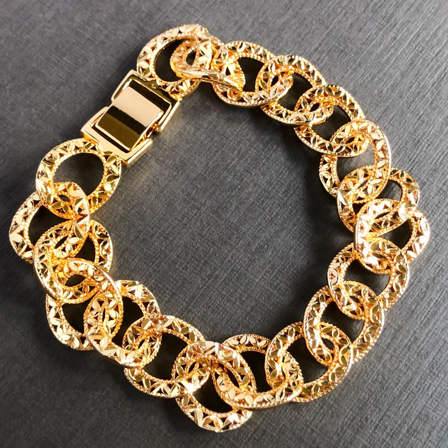 Havana Curling Chain Bracelet