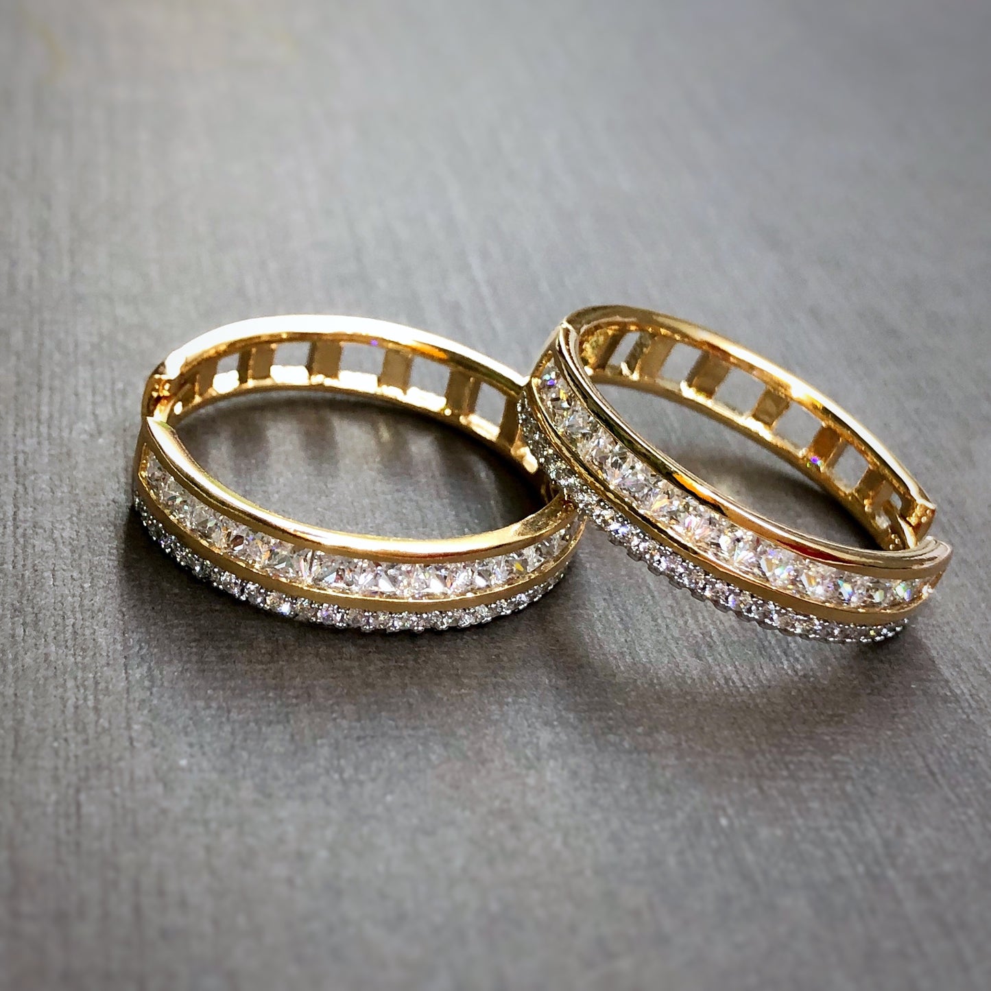 Dual Setting Chunky Hoop Earrings