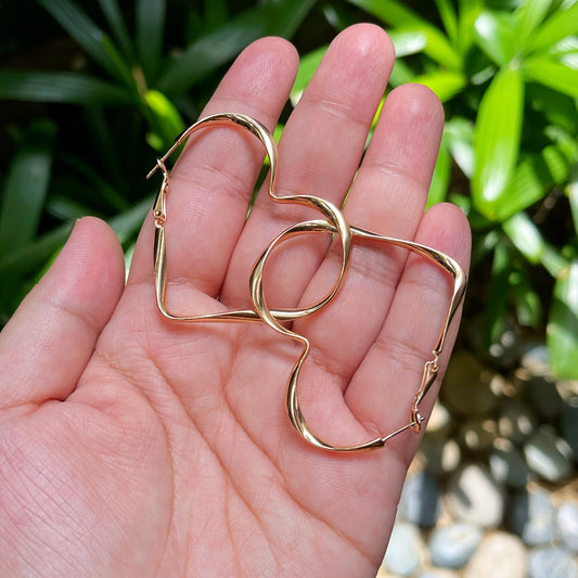 Twirling Heart Hoop Earrings