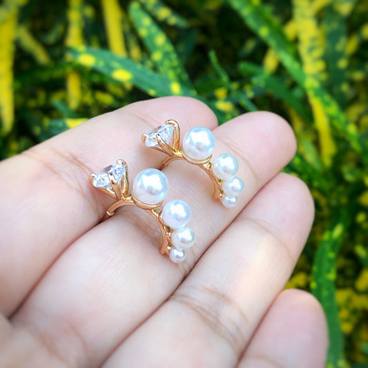 The Modern Pearl Earrings