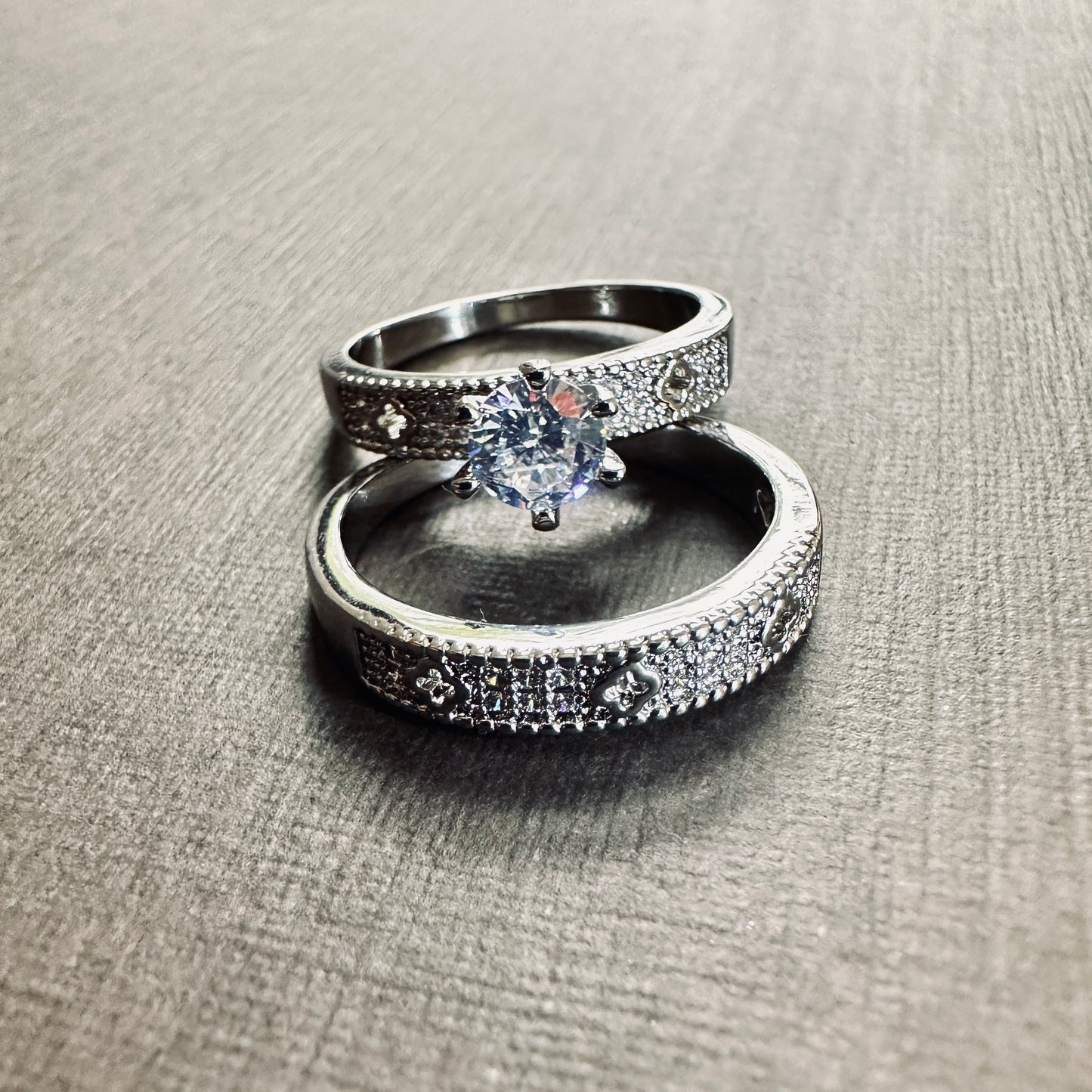 Clover Cut-Out Double Band Tiffany Style Ring