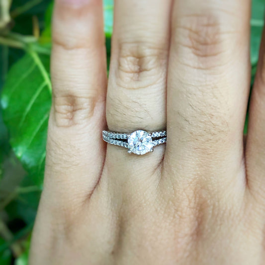 Radiant Round-Cut Solitaire Pavé Ring