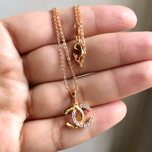 Half-Studded Iconic C Necklace In Gold Tone