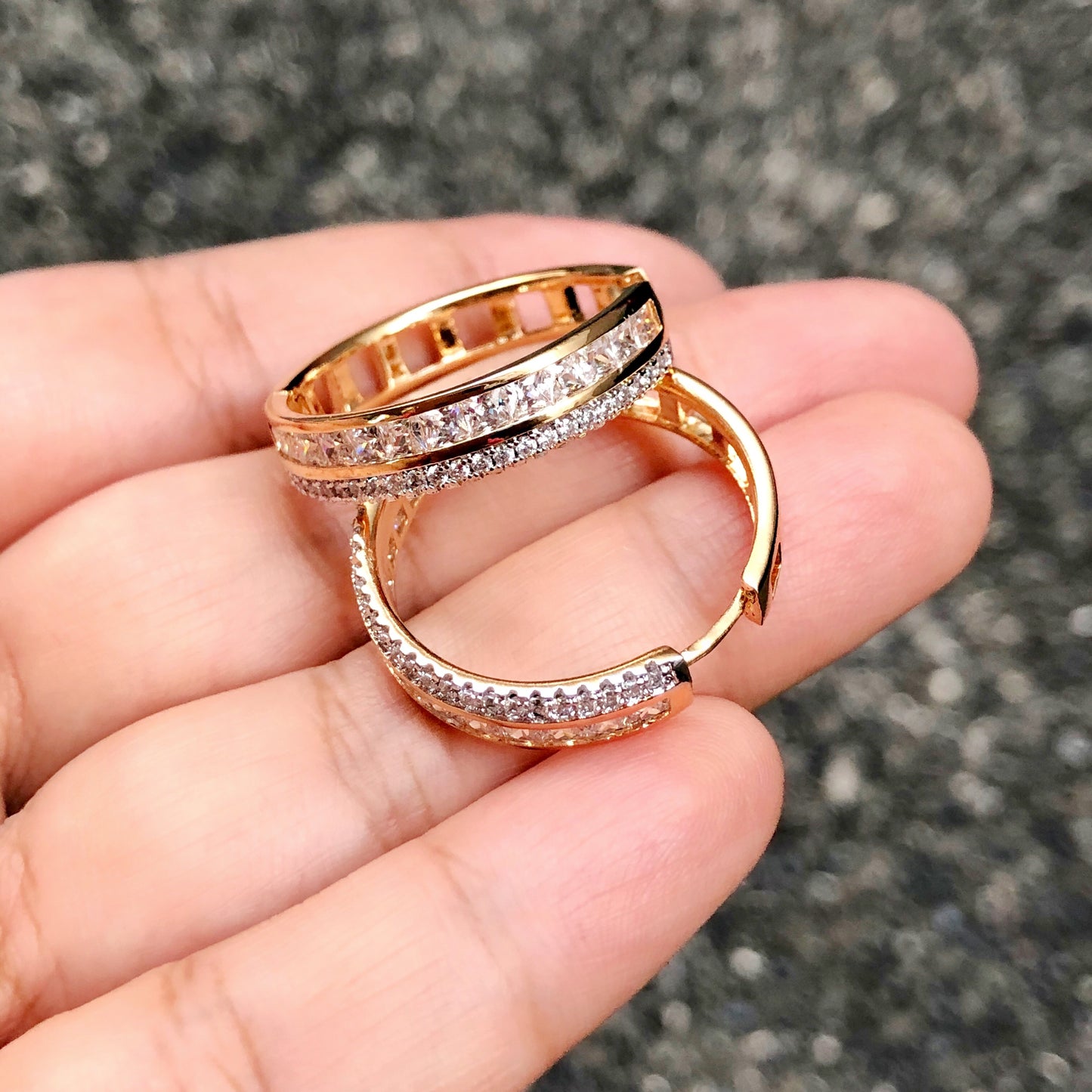 Dual Setting Chunky Hoop Earrings