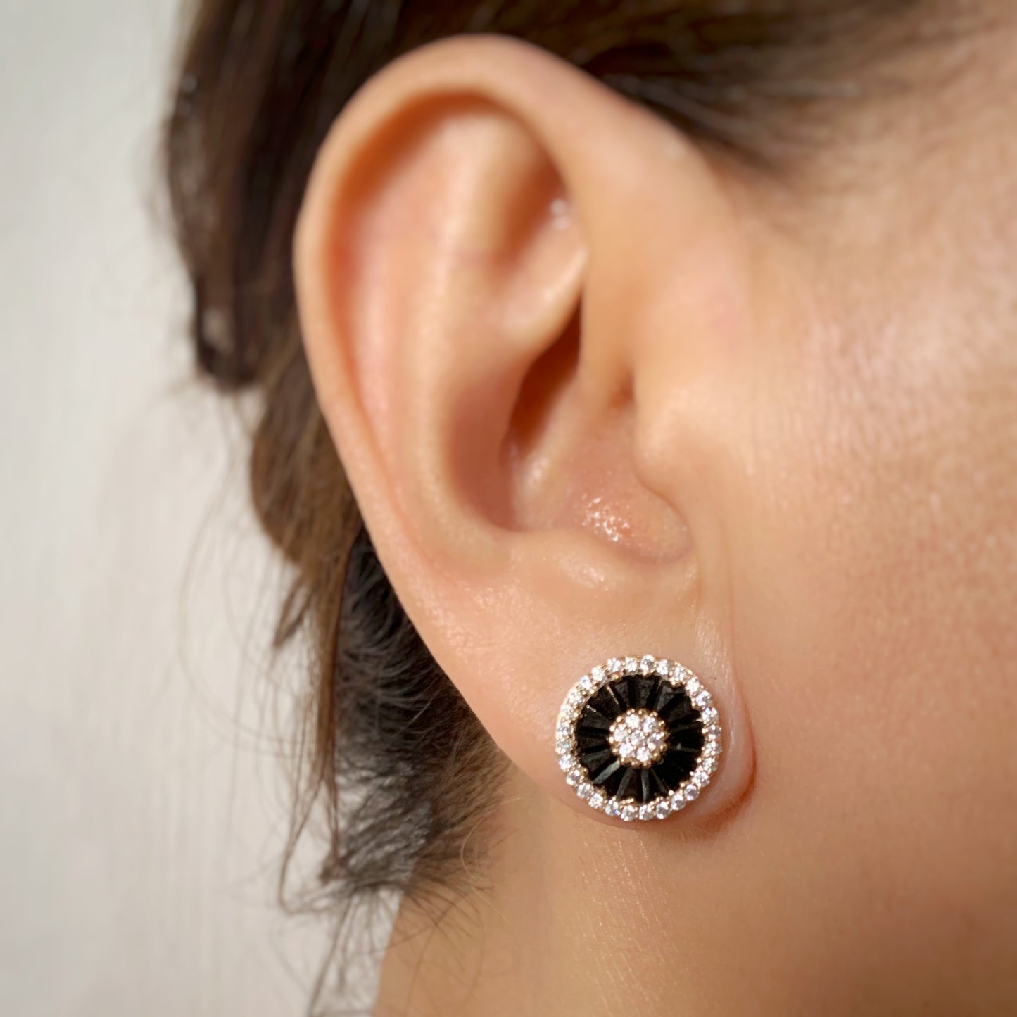 Black & Gold Wheel Stud