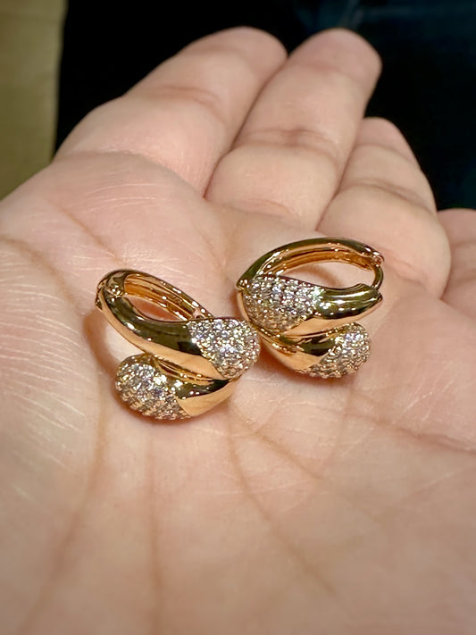 The Serpentina Pavé Huggies