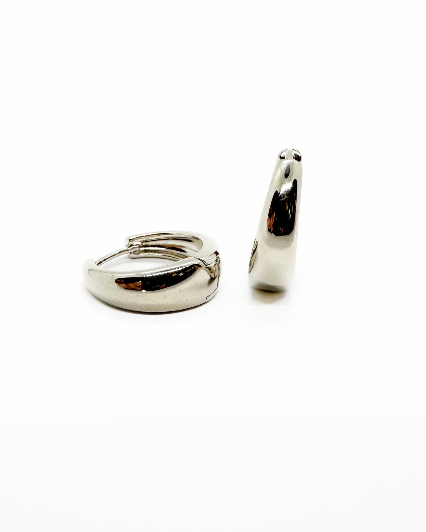 Cashew Hoop Huggie Earrings – 18K White Gold Dipped