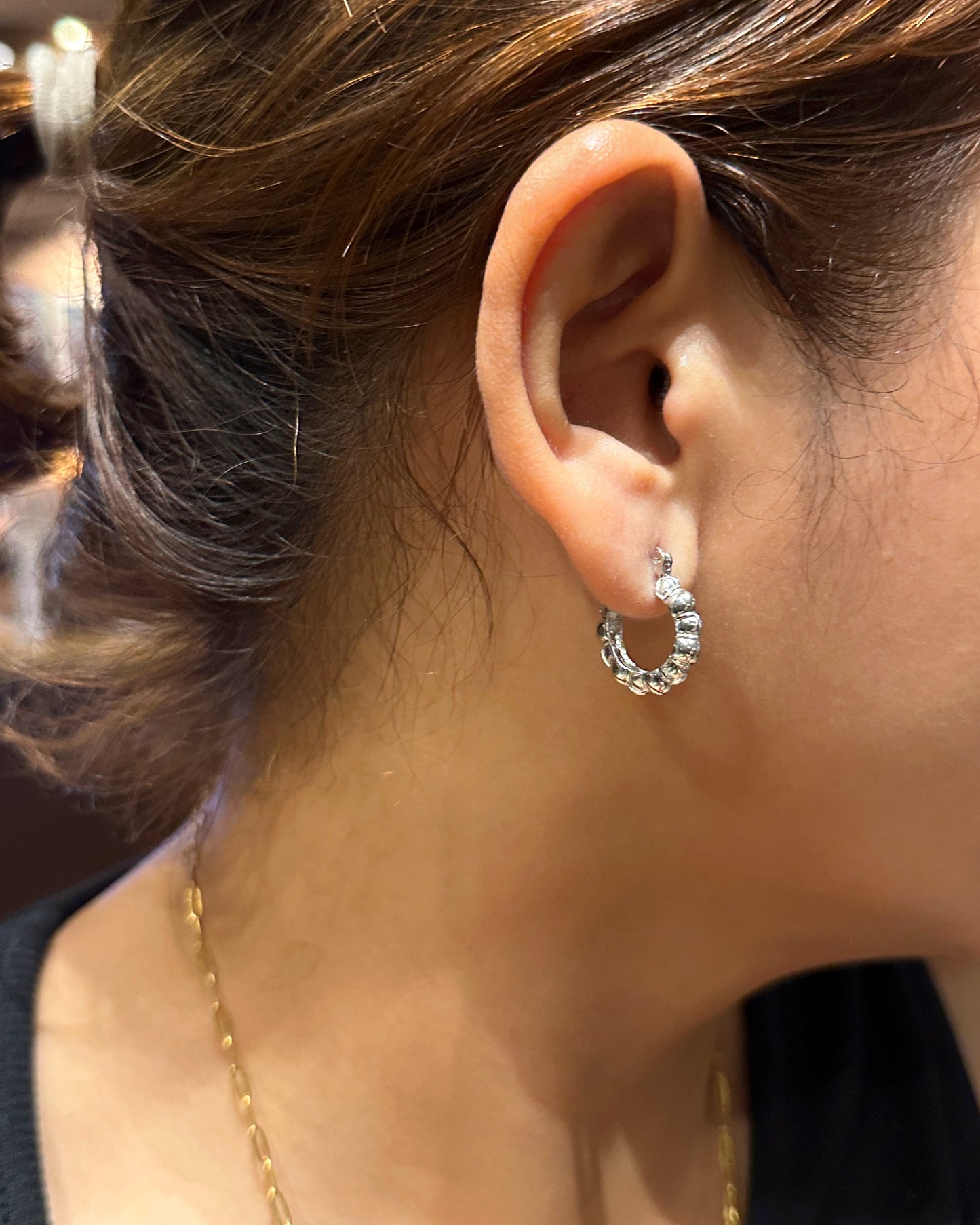 Sculpted Pebble Hoop Earrings – 18K White Gold Dipped