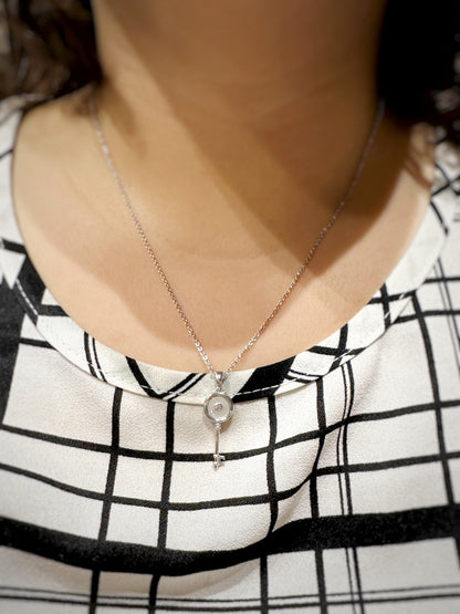 Mother of Pearl Key Necklace in Whitegold Tone