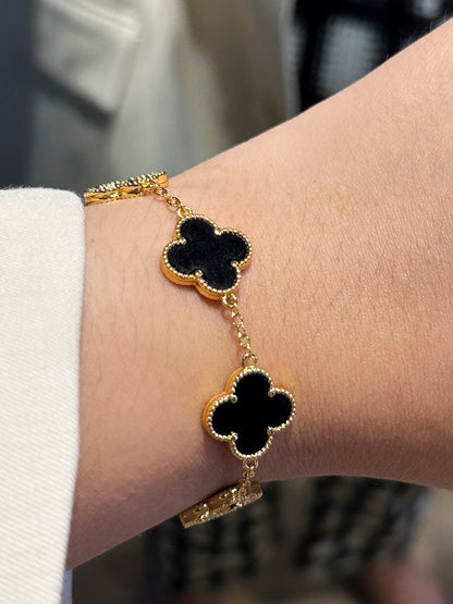 Noir Clover Pearl Drop Earrings & Bracelet Set in Black