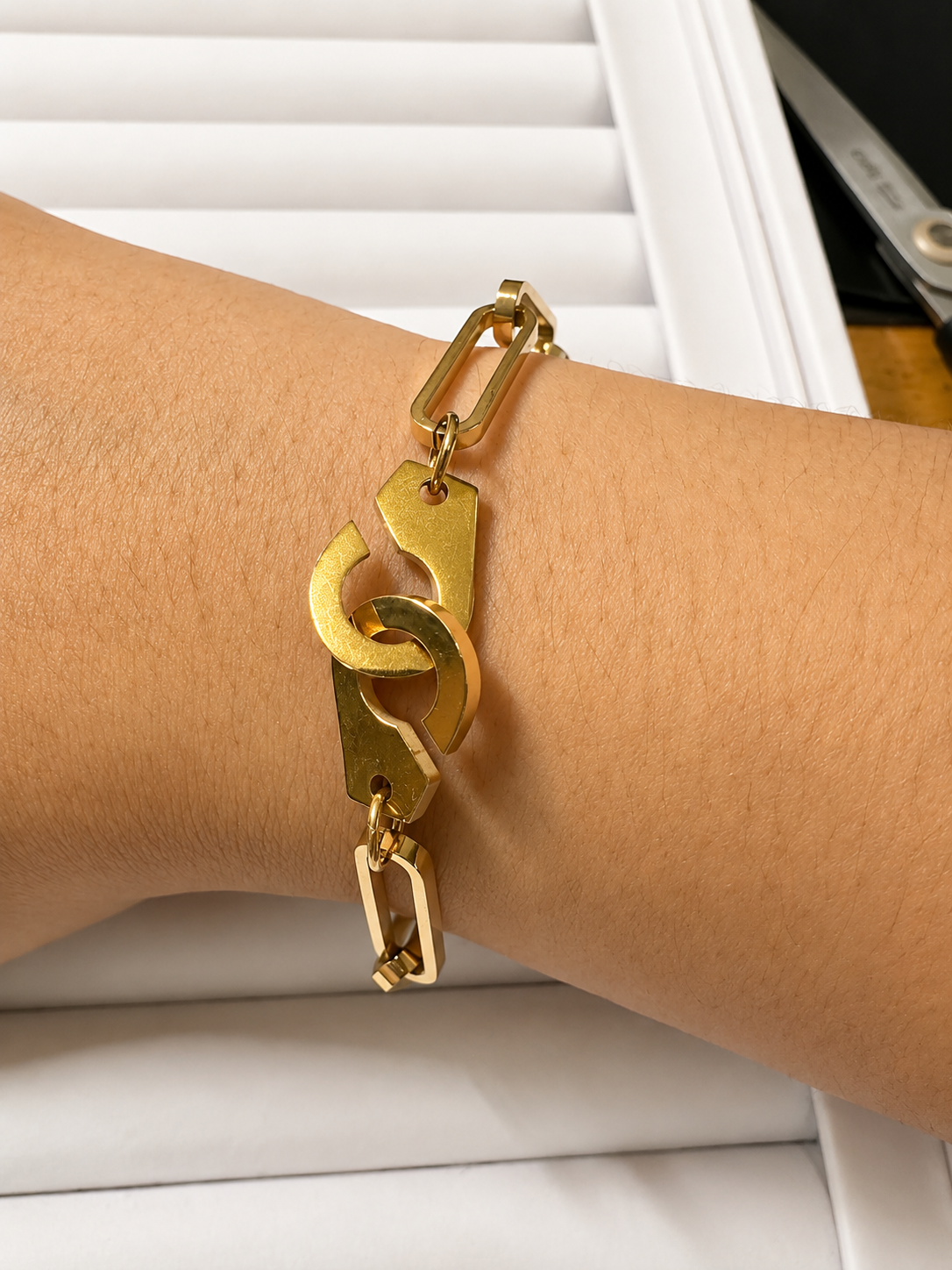 Classic Paperclip Link Bracelet with Toggle Clasp | Gold Stainless Steel