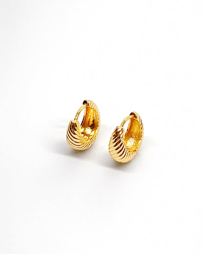 Twisted Shell Huggie Earrings – 14K Gold Tone Hoop Earrings