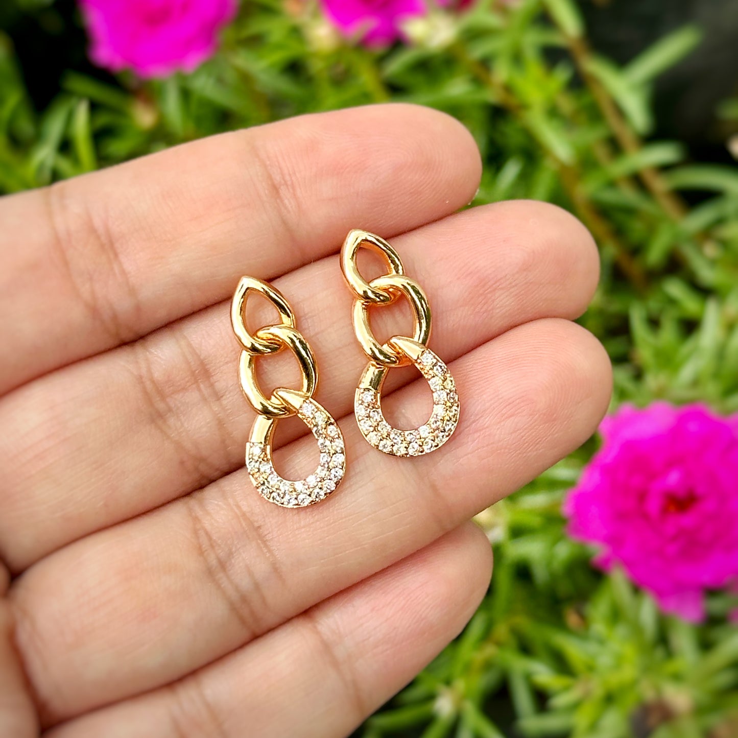 Luxe Golden Link Sparkle Earrings