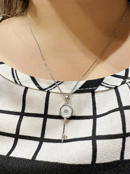 Mother of Pearl Key Necklace in Whitegold Tone