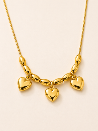 Trinity Heart Pendant Necklace – 3 Hearts