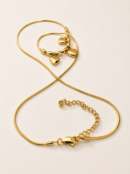 Trinity Heart Pendant Necklace – 3 Hearts