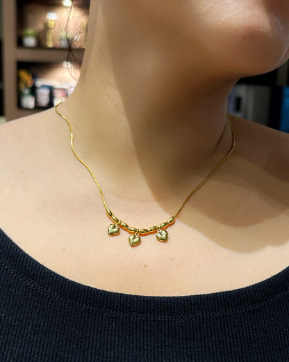 Trinity Heart Pendant Necklace – 3 Hearts