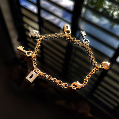 Heart & Key Charm Bracelet – 14K Gold & Whitegold Dipped