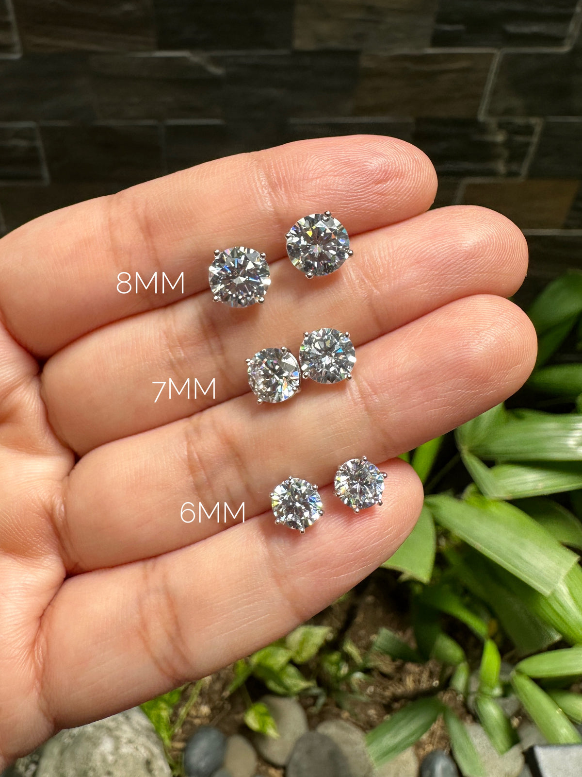 Classic Round Cut Brilliant Zirconia Stud Earrings