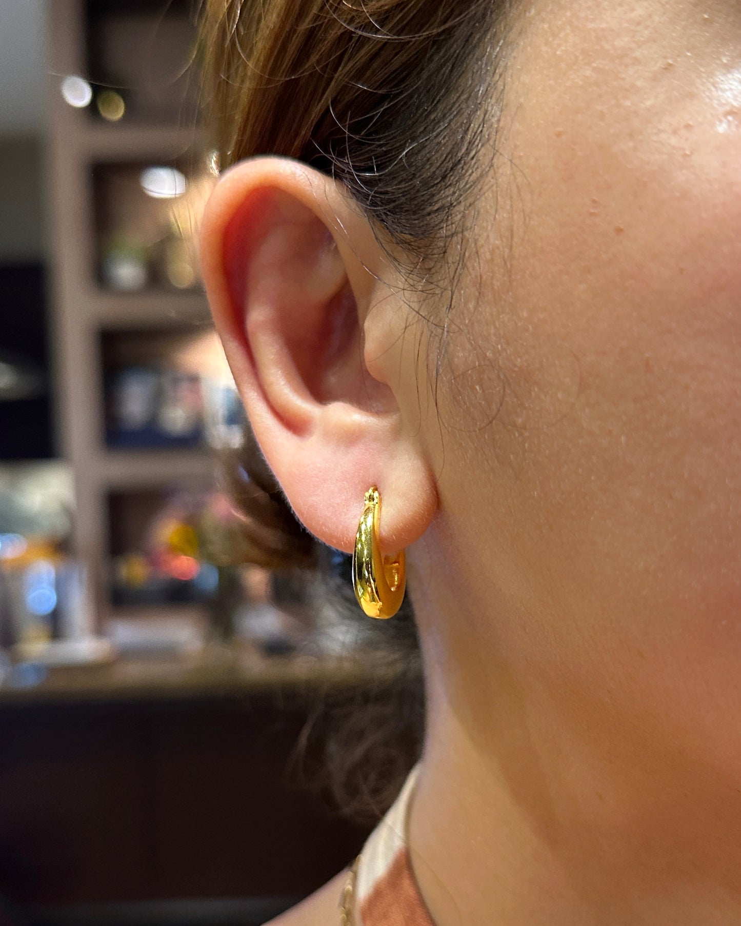 Sculpted Teardrop Gold Hoop Earrings – 18K Gold Tone