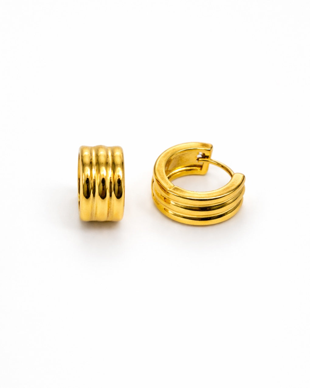 Triple Ridge Huggie Earrings – 18K Gold Tone