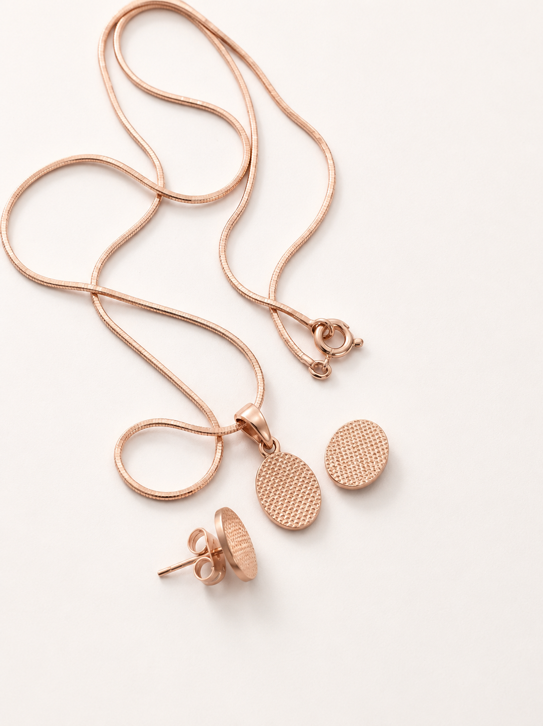 Vintage Cameo Pendant Necklace & Stud Earrings Set in Rose Gold Tone