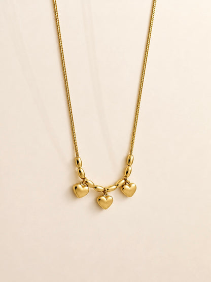 Trinity Heart Pendant Necklace – 3 Hearts