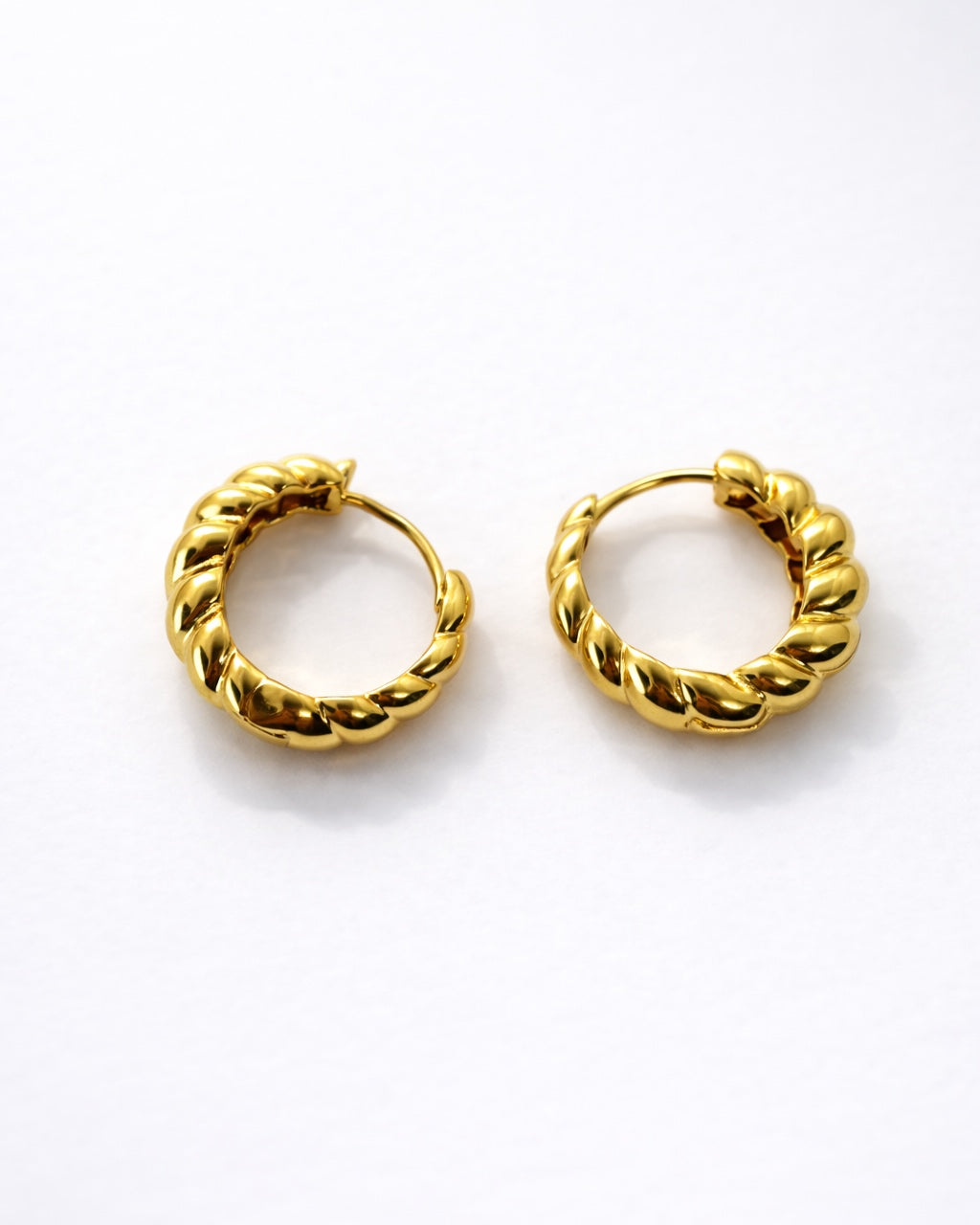 Twisted Rope Huggie Hoop Earrings – 18K Gold Tone