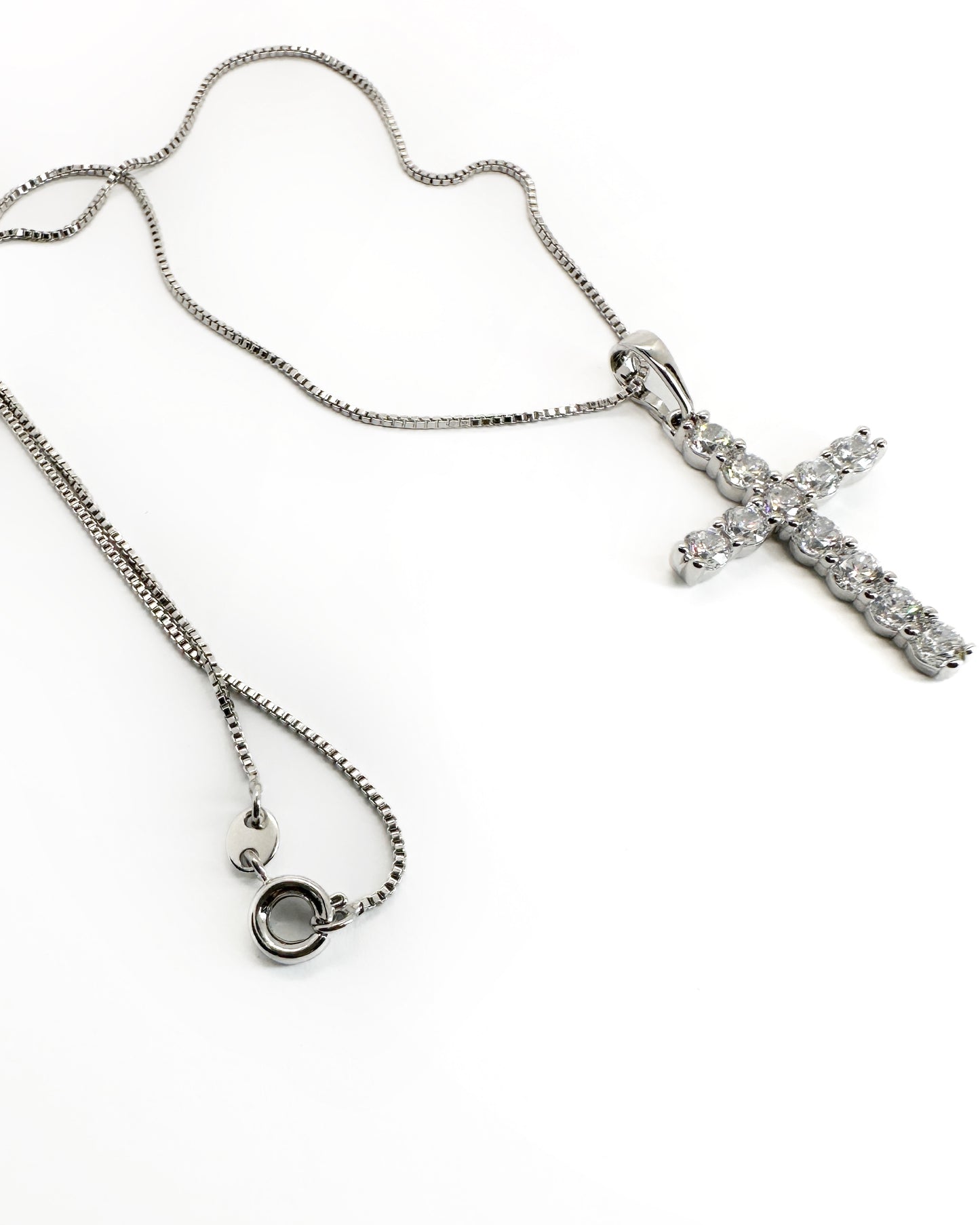 Pavé Zirconia Cross Pendant Necklace – 14K Whitegold Dipped