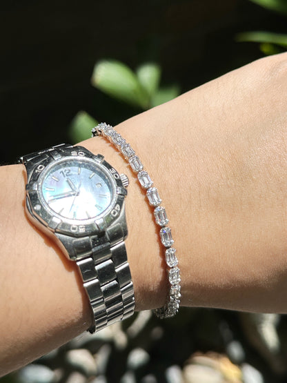 Emerald-Glow Tennis Bracelet
