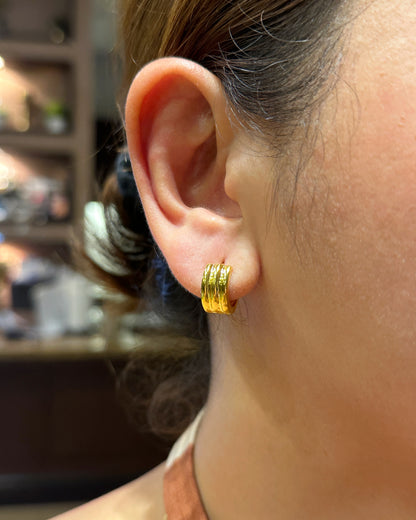 Triple Ridge Huggie Earrings – 18K Gold Tone