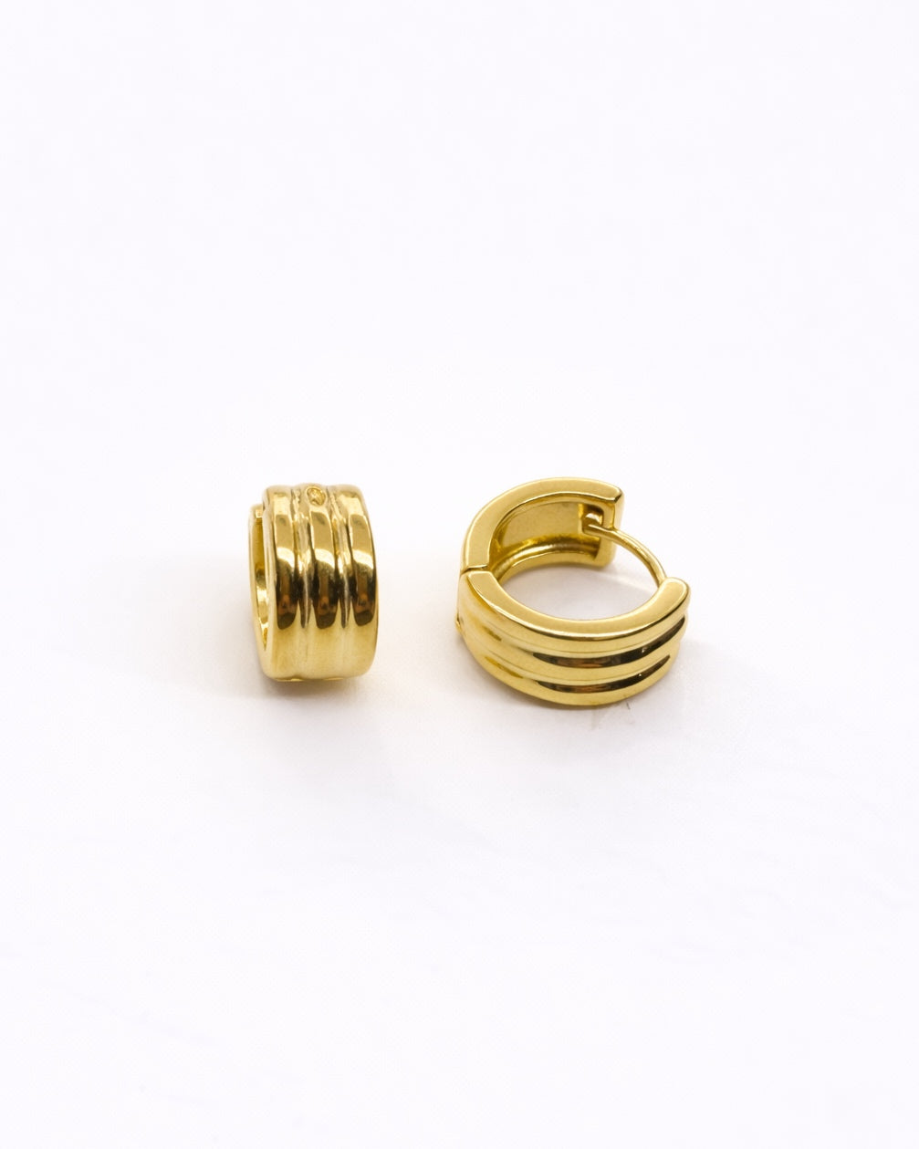 Triple Ridge Huggie Earrings – 18K Gold Tone