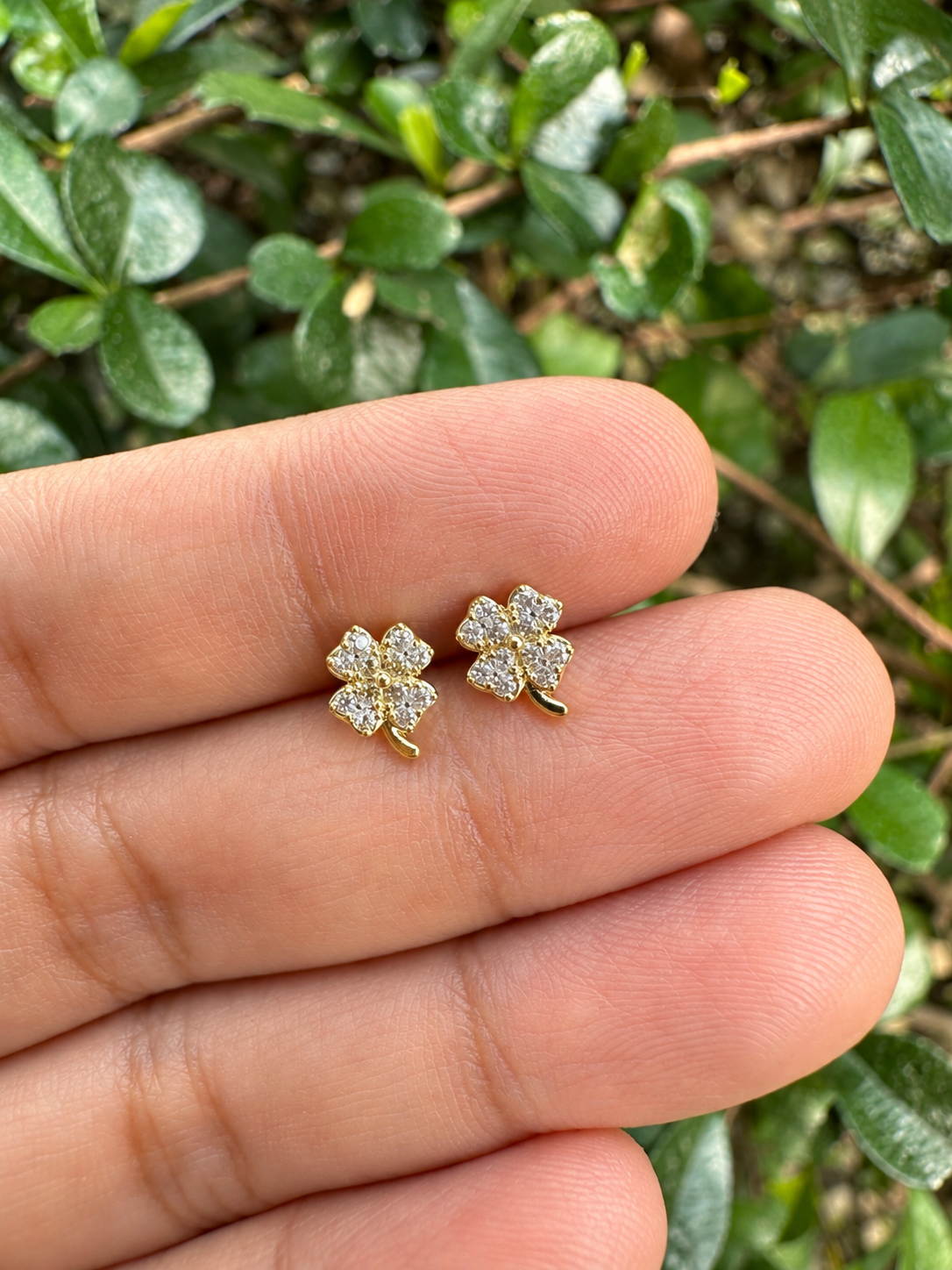 Sparkling Four-Leaf Clover Zirconia Stud Earrings
