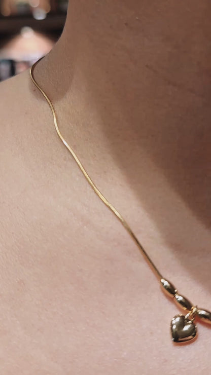 Trinity Heart Pendant Necklace – 3 Hearts
