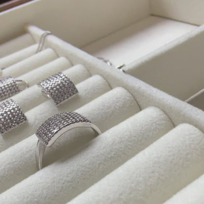 Boxy Illusion Set in Whitegold Tone