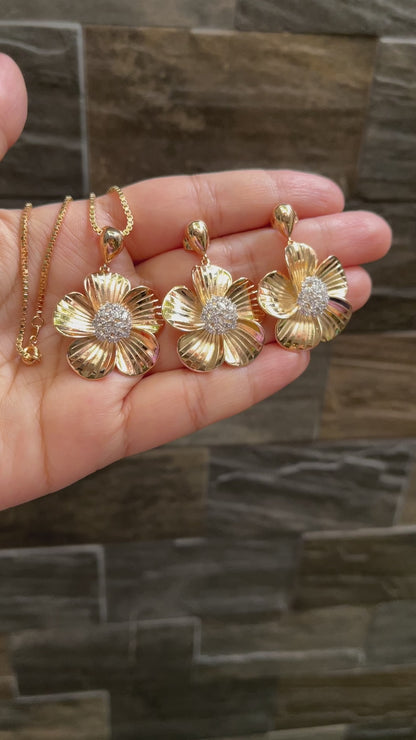 Statement Flower Earrings & Necklace Set