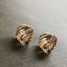 Load image into Gallery viewer, Oriental Throw-Pillow Clip Earrings
