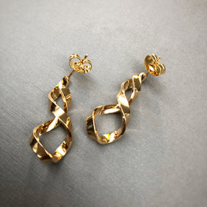 Twisted Solid Wires Drop Earrings