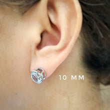 Load image into Gallery viewer, Classic Bezel Setting Earrings
